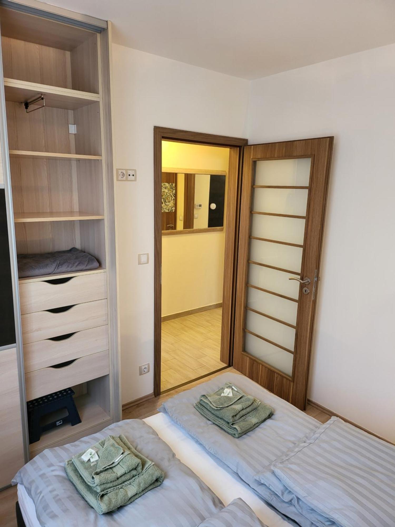 Triangol Apartman: Fuerdo, Belvaros, Egyetem Дьор Екстериор снимка