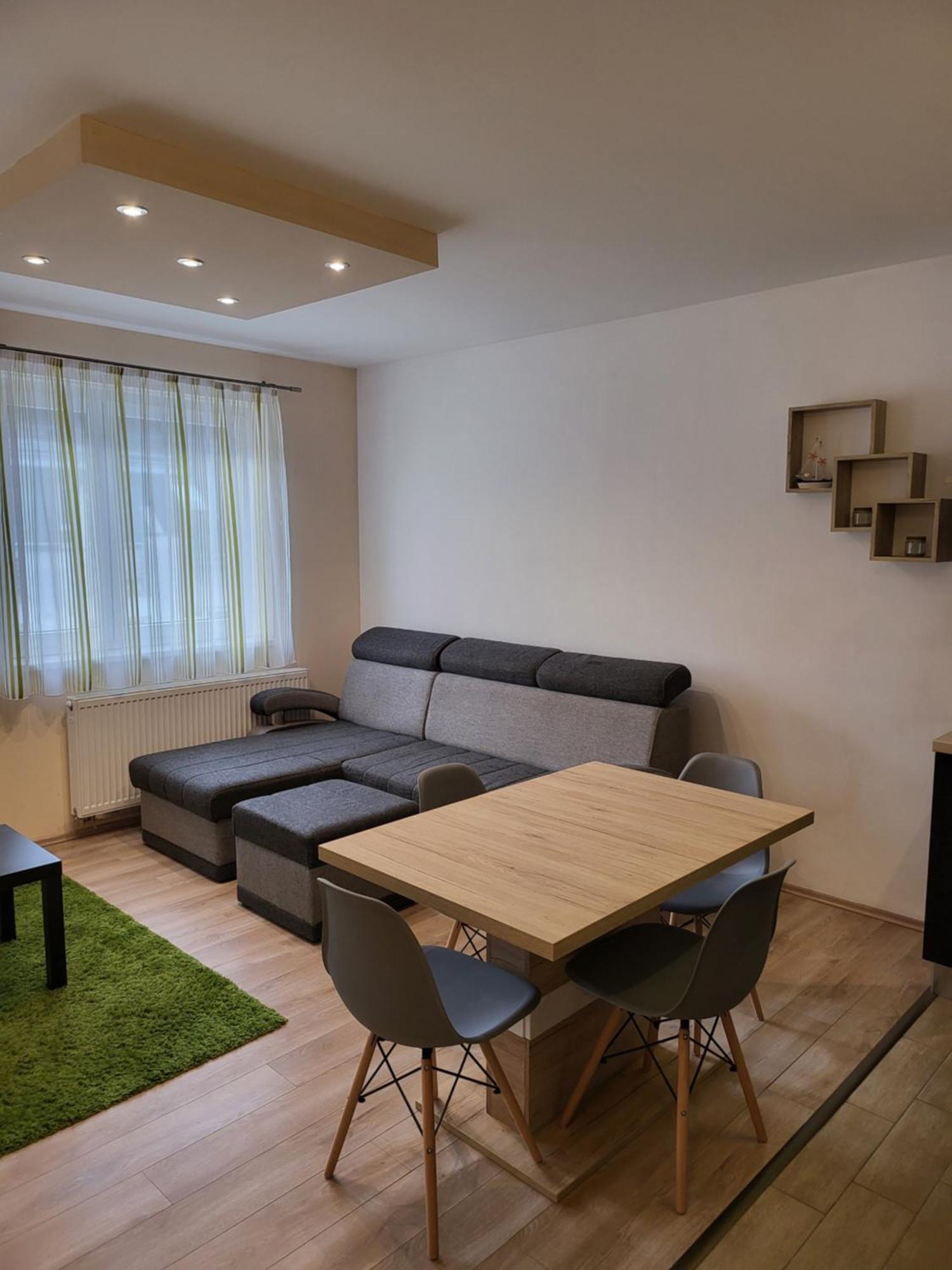 Triangol Apartman: Fuerdo, Belvaros, Egyetem Дьор Екстериор снимка